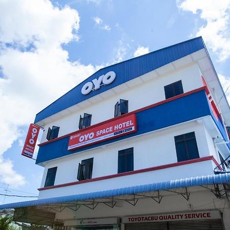 Oyo89487太空酒店 居銮 外观 照片