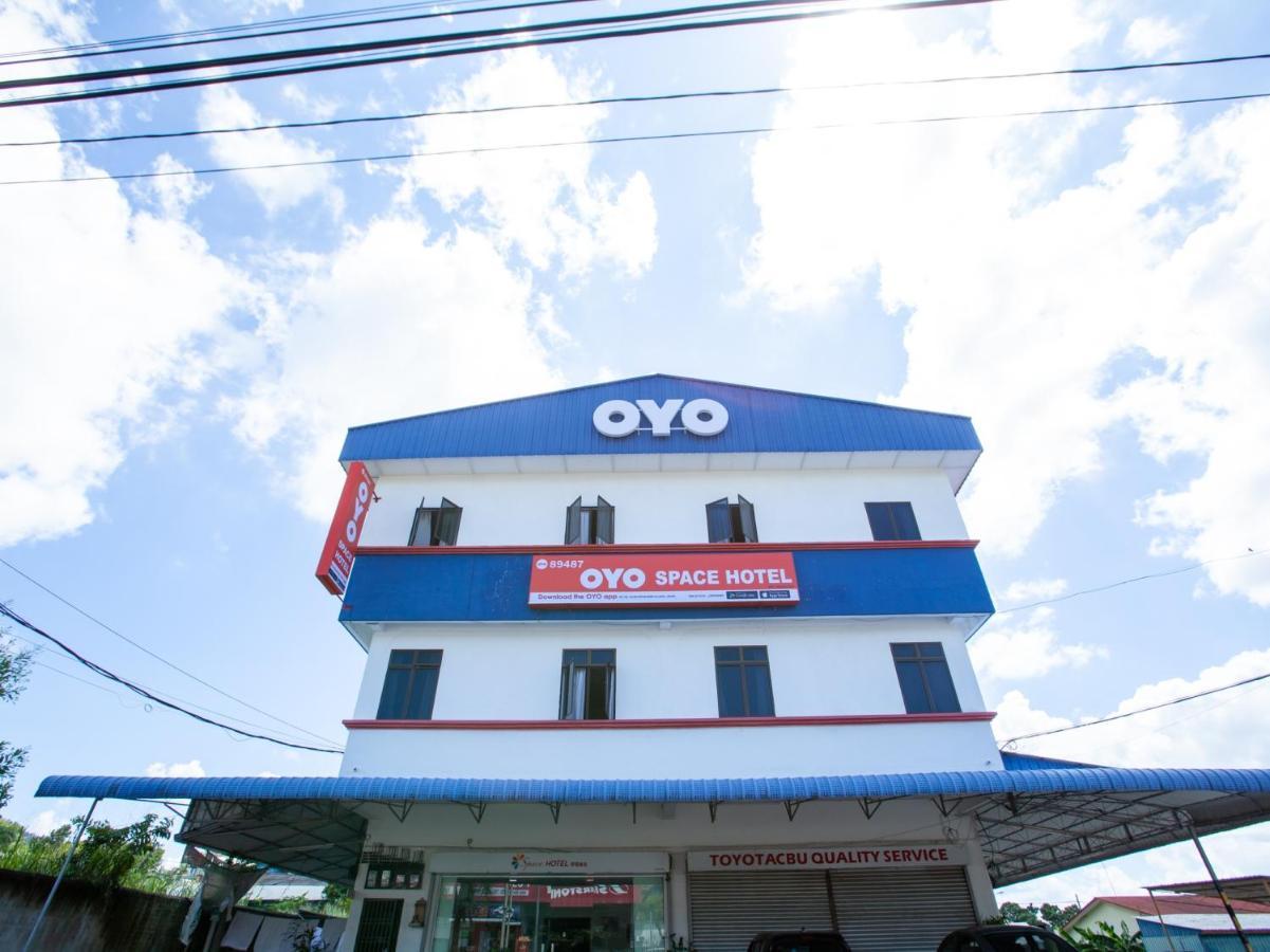 Oyo89487太空酒店 居銮 外观 照片