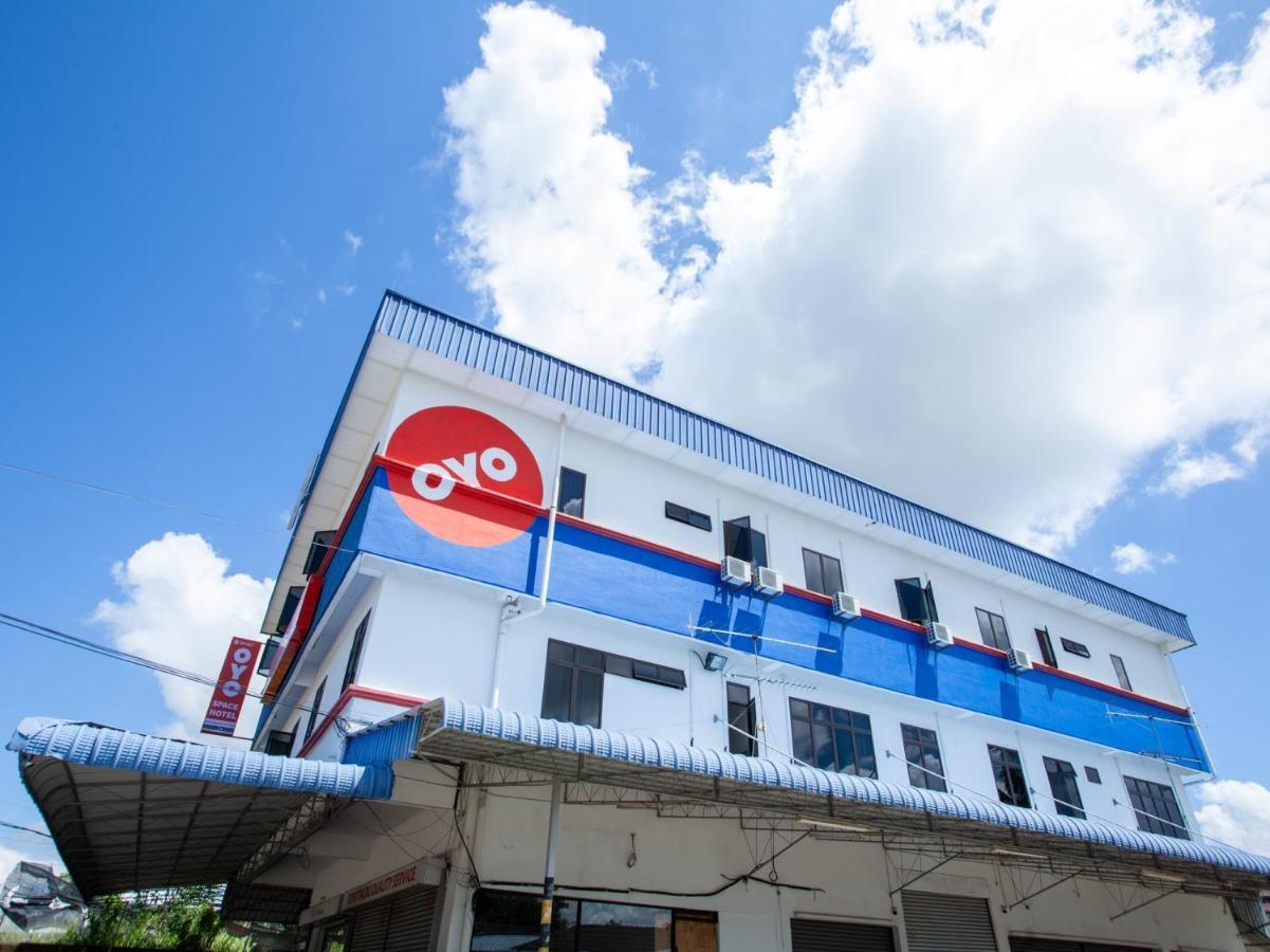 Oyo89487太空酒店 居銮 外观 照片